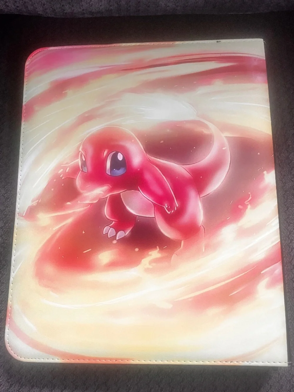 Pokemon Gigantamax Charizard 900-Card Binder Zip Sleeve Folder L 13